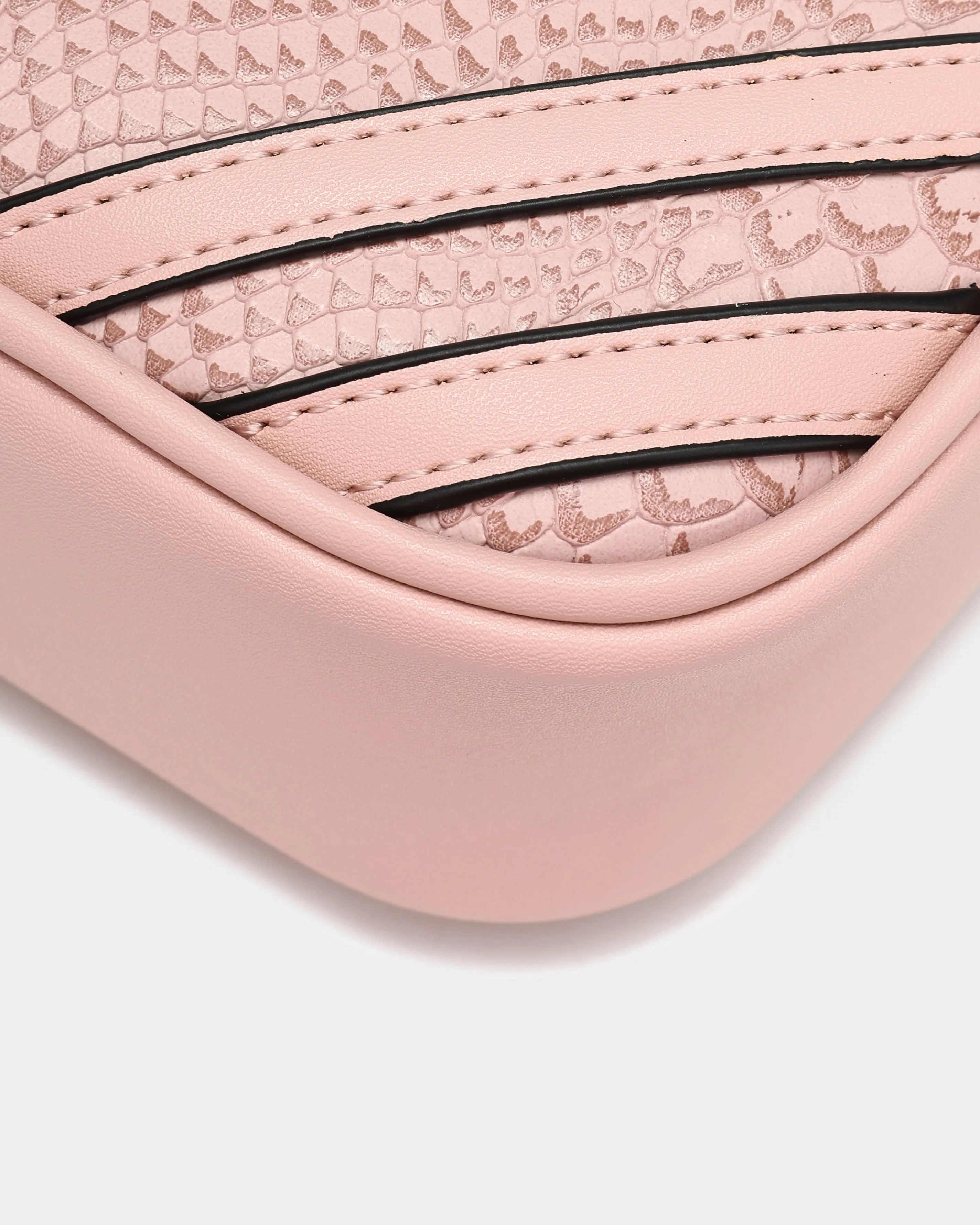 Apollo 1 Toiletry Bag in Pink