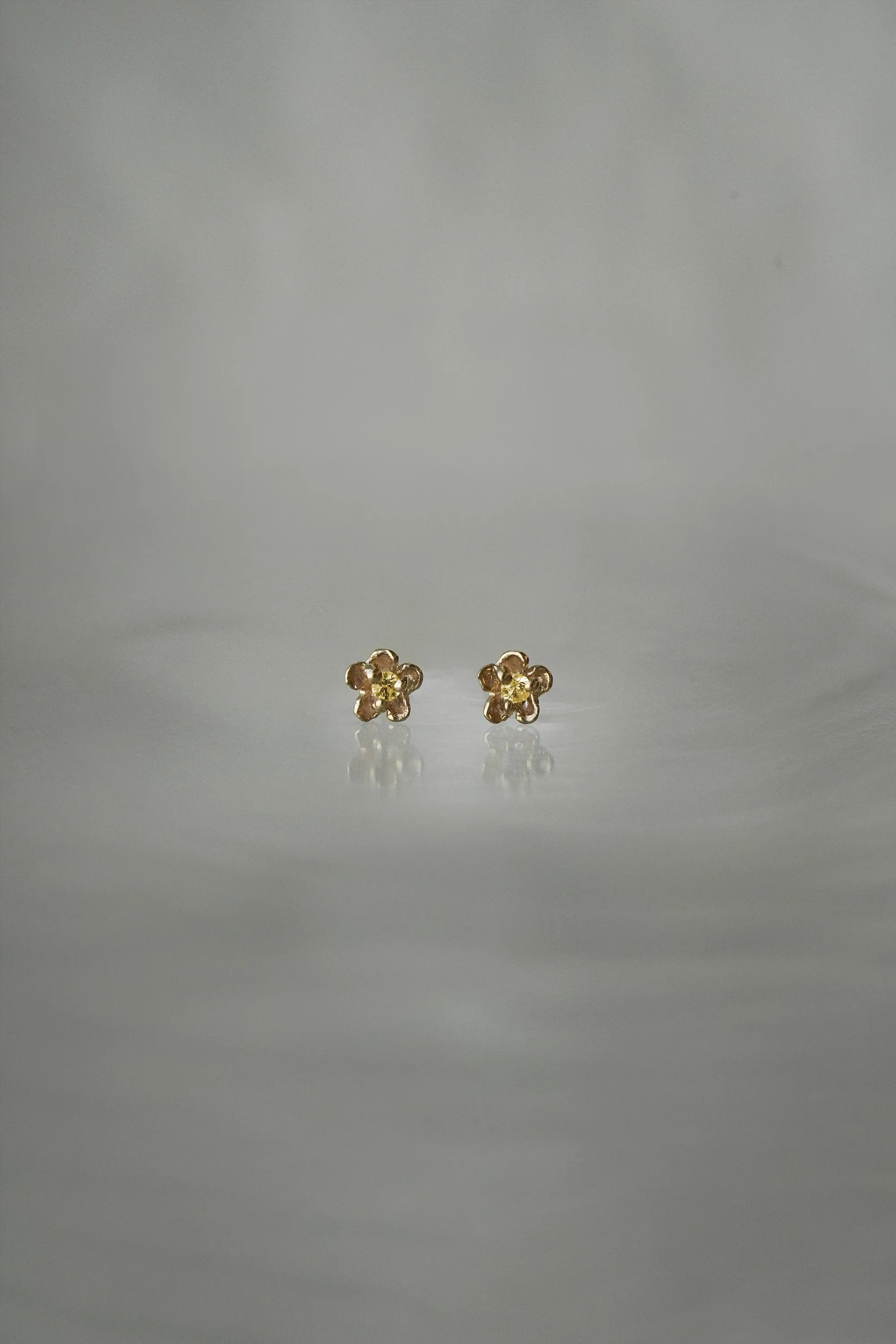 Buttercup Stud with Alternate Stone