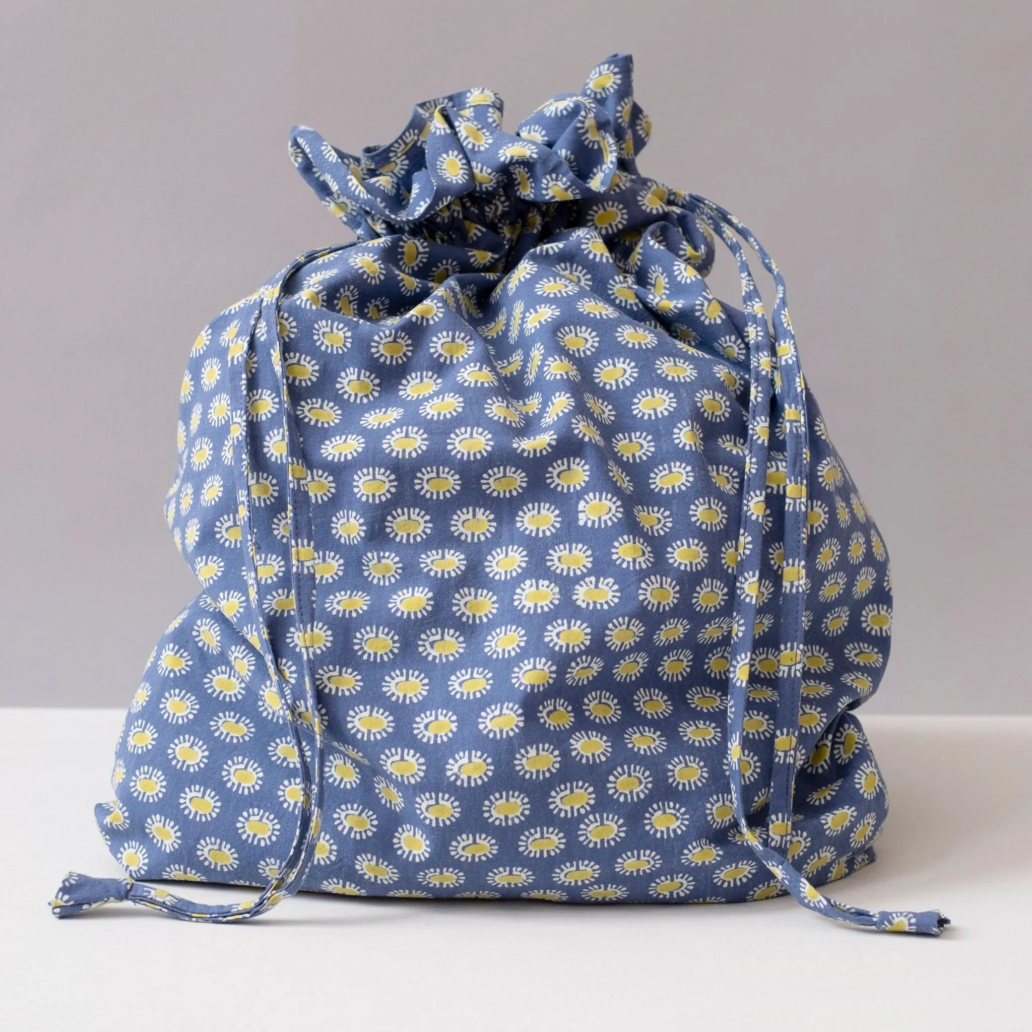 Daisy Royal Travel Laundry Bag