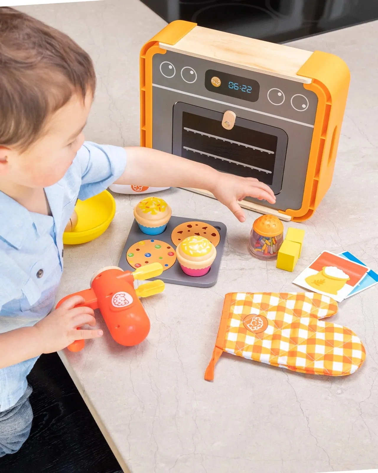 Fat Brain Toys® Pretendables: Bakery Set