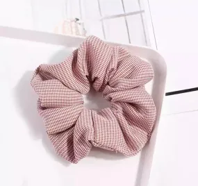 Houndstooth Scrunchie - Dark Red & White