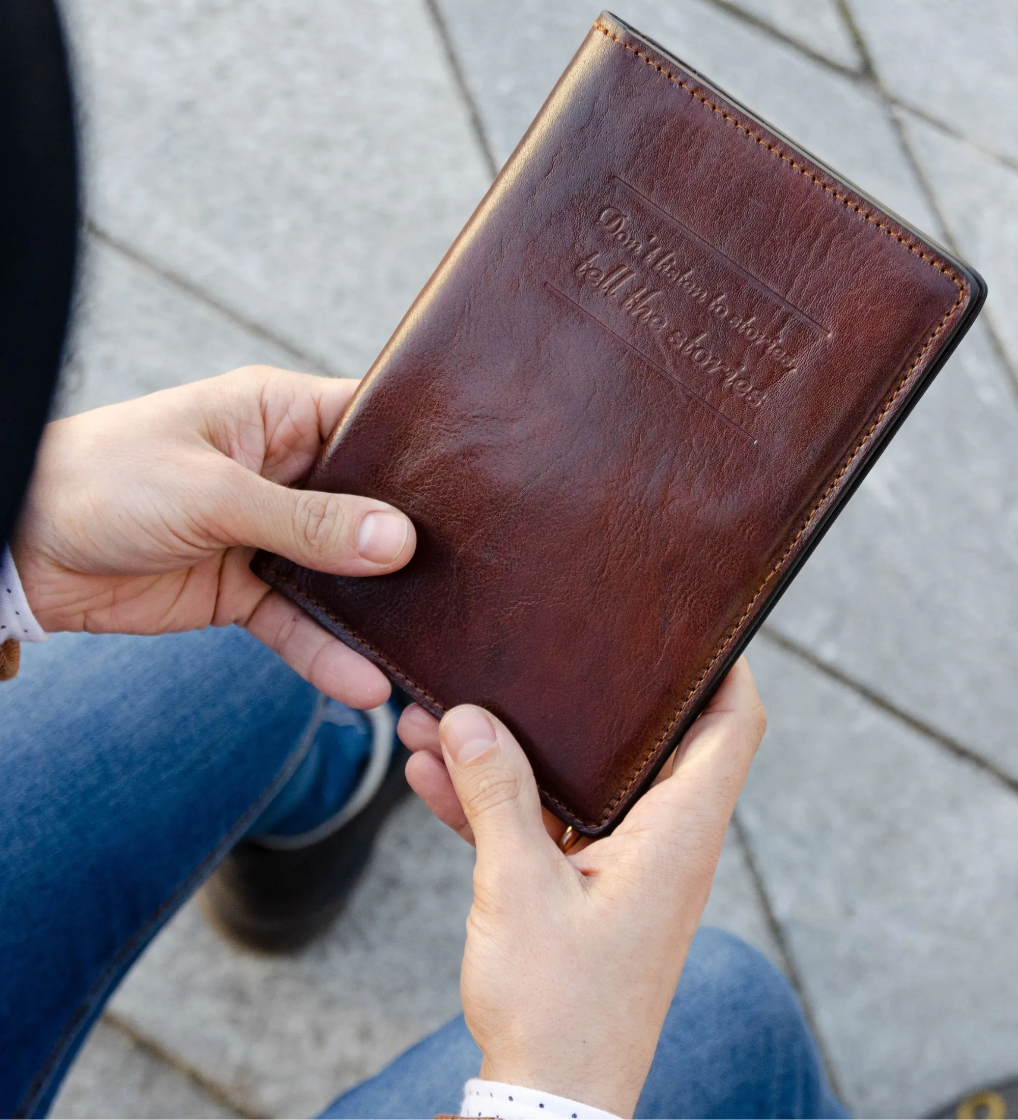 Large Leather Passport Holder for Women - Gulliver's Travels