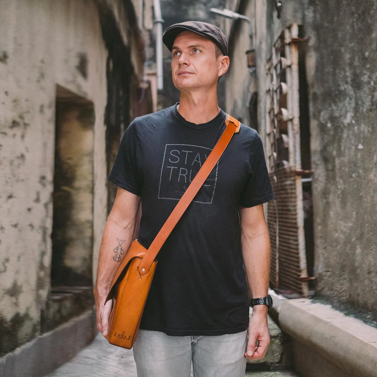 NELSON MESSENGER BAG - LIMITED EDITION