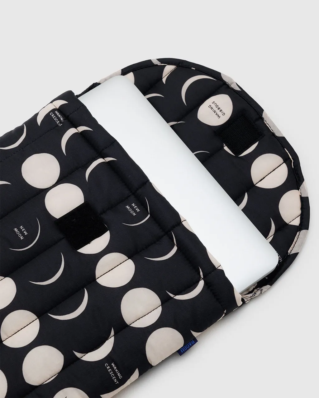 Puffy Laptop Sleeve 16" - Moon