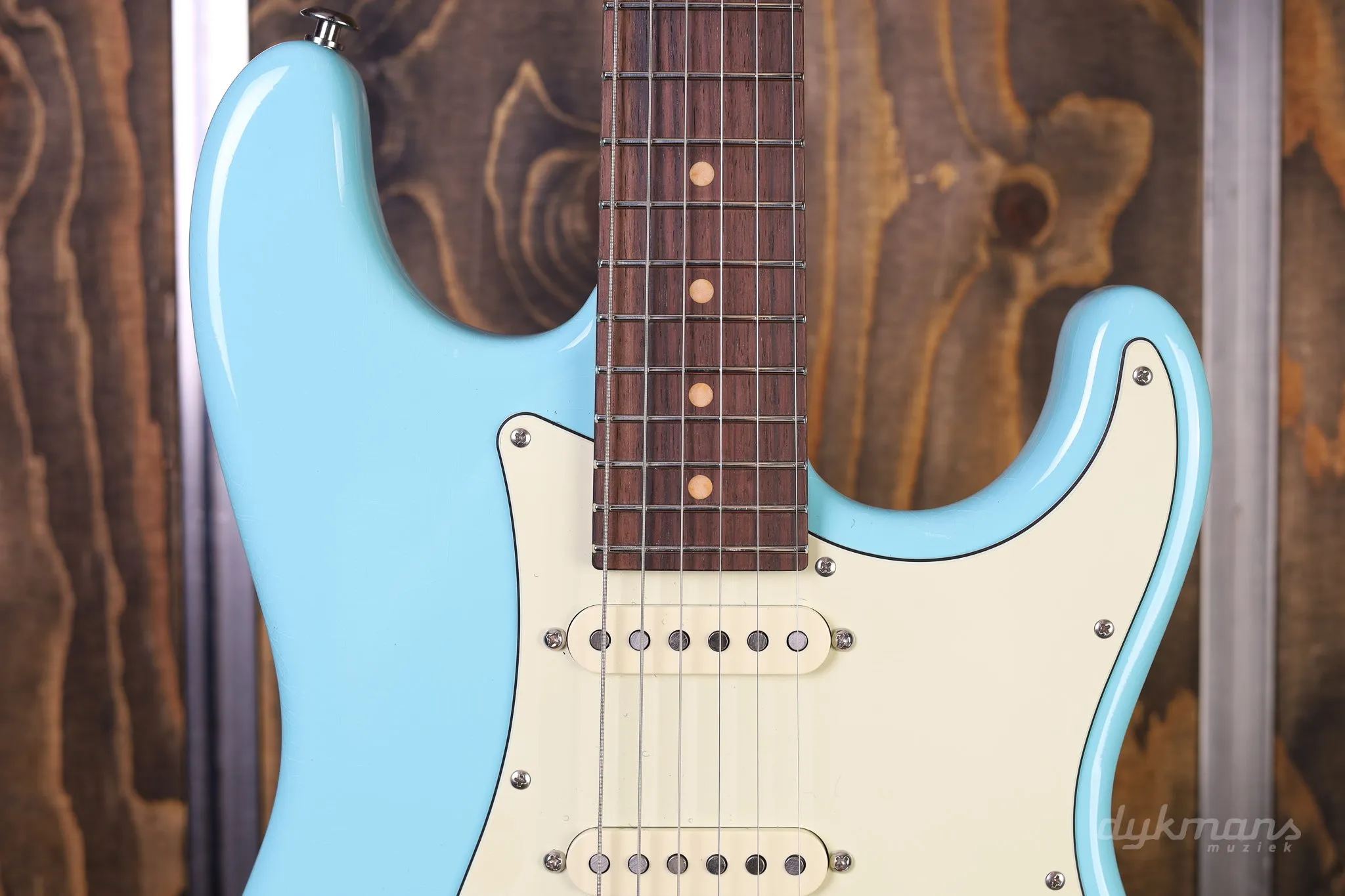 Suhr Classic S Antique Limited Edition Daphne Blue