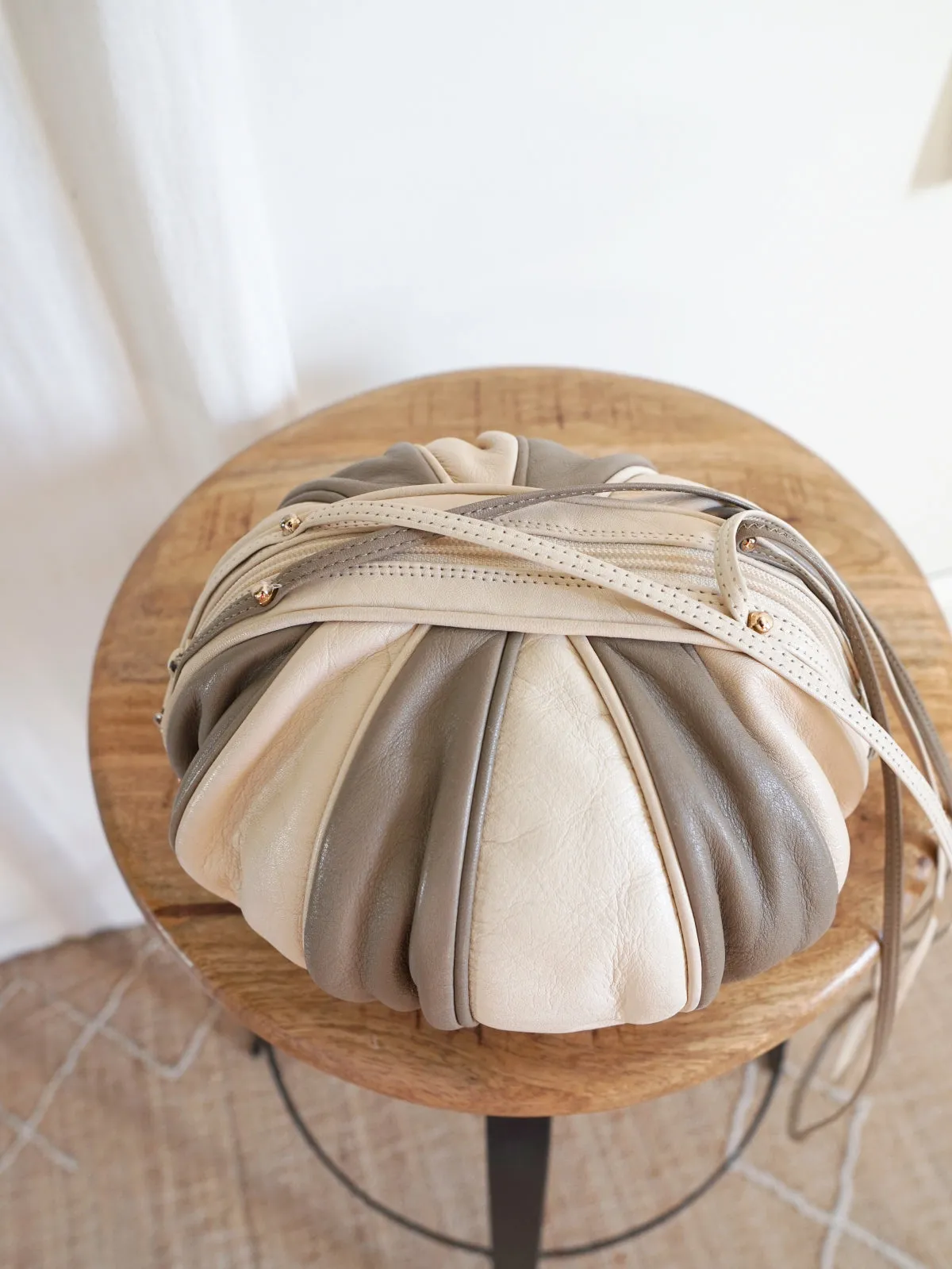 Vintage Pinwheel Round Leather Bag