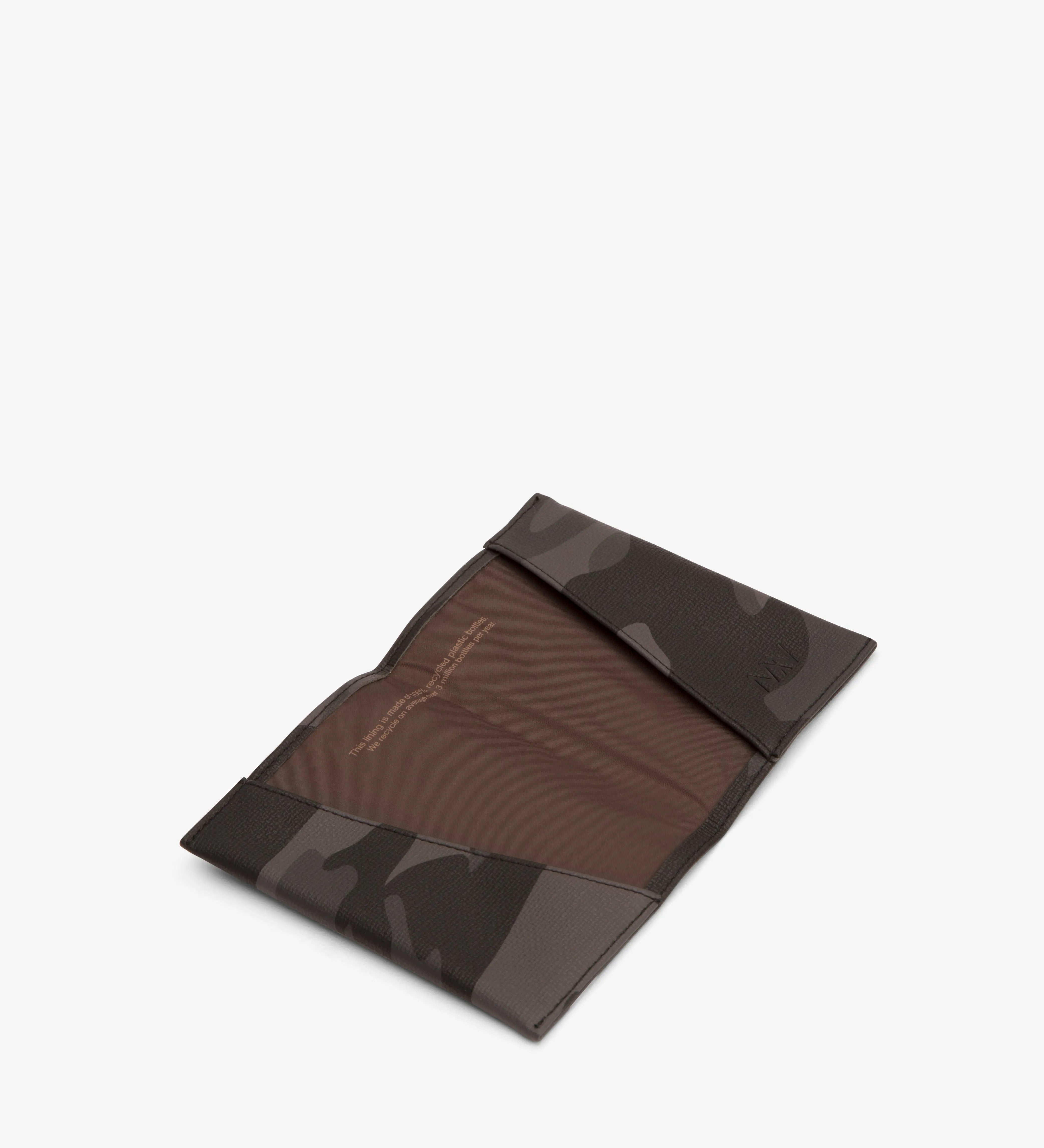 VOYAGE Vegan Passport Holder - Camo